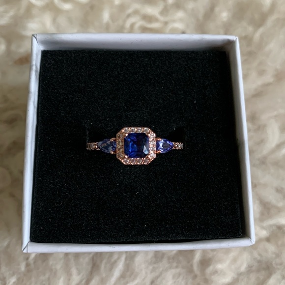 Bomb Party ring December birthday collection 2022 size 8 - Picture 1 of 5